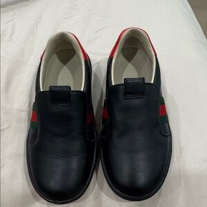 Gucci Black Slip-On Shoes with Red and Green Stripes